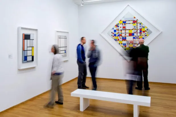 معرض لرائد الرسم التجريدي «موندريان» في يوبيله الـ150