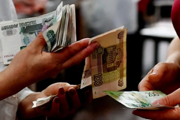 روسيا قلصت الاحتياطي الدولاري قبل غزو أوكرانيا