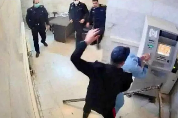 Ölümü Bekleme Odası: İran'daki mahkumlar tıbbi bakımdan mahrum kalma riskiyle karşı karşıya