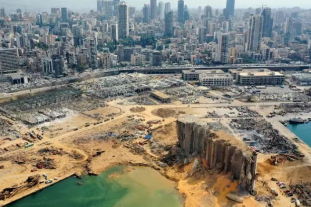 Lübnan'da liman patlamasının sembolü olan silo yıkılacak