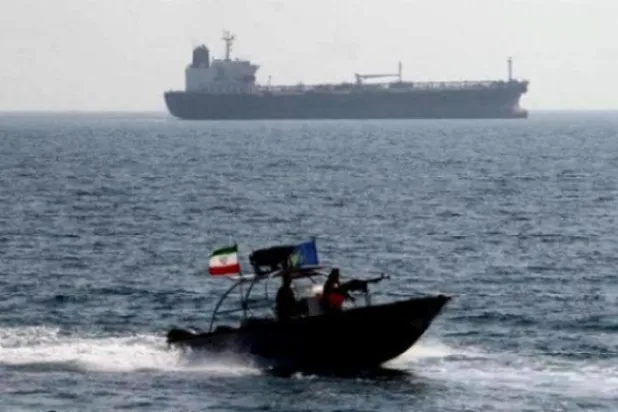 İran, kaçak akaryakıt taşıyan gemiye el koydu