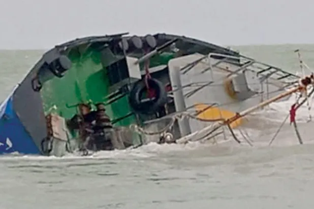 تونس تفتح تحقيقاً في غرق «الباخرة المنكوبة»