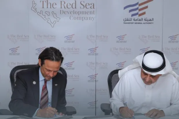 السعودية: تهيئة التشريعات لأنشطة النقل البري والبحري والسككي بالبحر الأحمر