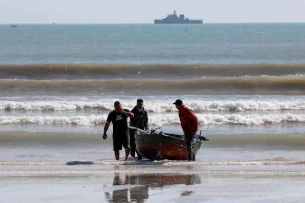 Tunisia’s Navy Leads Operations to Avoid Environmental Disaster Off Gabes 