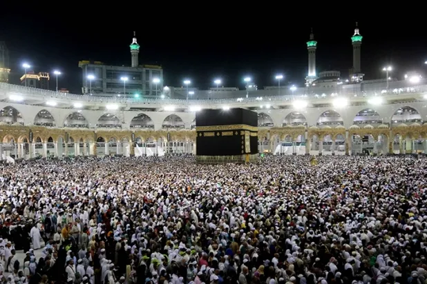 Diyanet, hac ve umre seyahatlerinin tarihlerini açıkladı