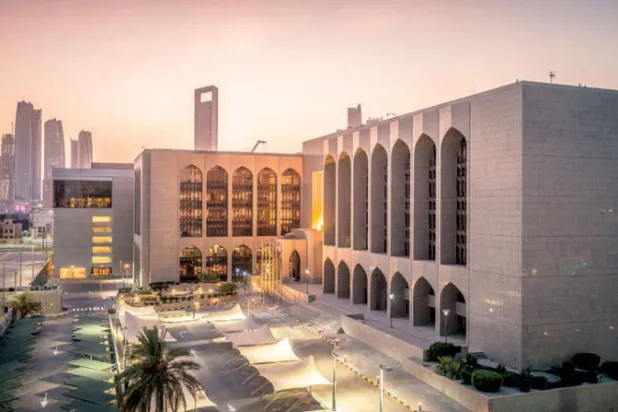 تقديرات بنمو الناتج المحلي الإماراتي غير النفطي عند 7.8%