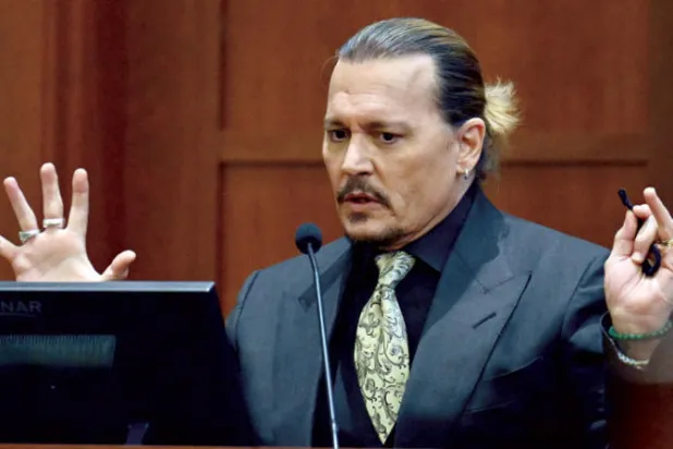 جوني ديب للمحكمة: لم أضرب أمبر هيرد مطلقاً