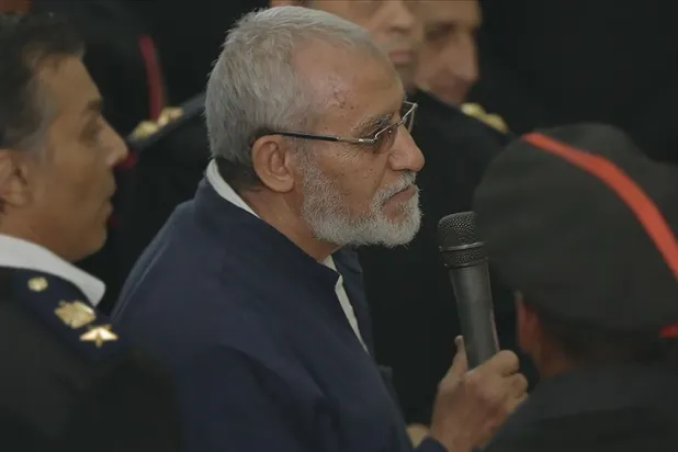 Mısır'da Yargıtay, İhvan yöneticisi Bedii hakkındaki müebbet hapis cezasını onadı