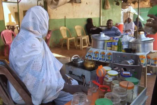 Sudan'da çaycılar, genç nüfusun Ramazan gecelerindeki merkezi haline geldi