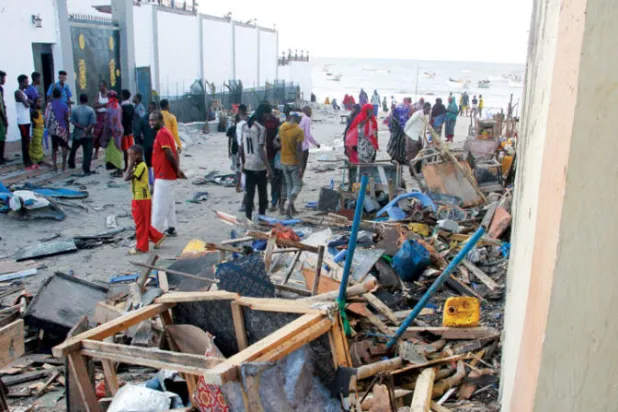 مقتل 6 أشخاص وجرح آخرين بتفجير إرهابي في الصومال