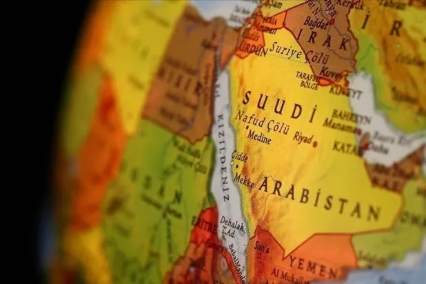 İran ile Suudi Arabistanlı yetkililer Bağdat'ta görüştü