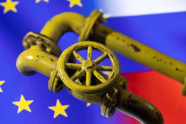 الولايات المتحدة تسعى لإقناع أوروبا بحظر واردات الطاقة من روسيا