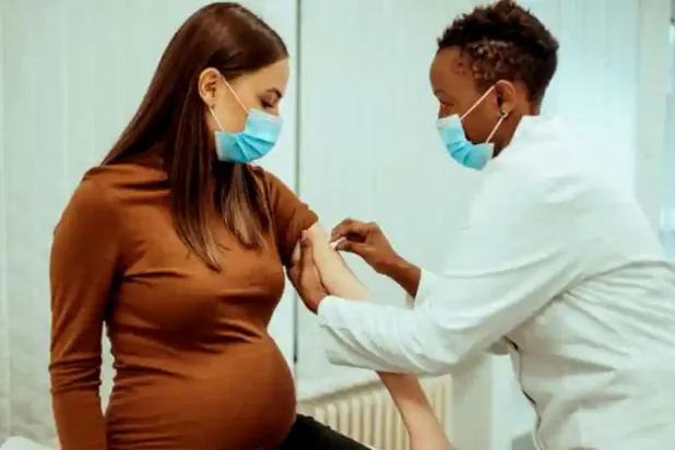 تأكيد جديد لانتقال الأجسام المضادة لـ«كورونا» من الحامل إلى جنينها