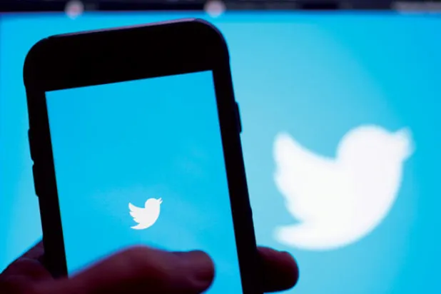 ماسك يسيل 4 مليارات دولار من «تسلا»