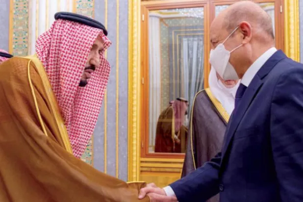 Suudi Arabistan Kralı, Riyad'ın Yemen Başkanlık Konseyi'ne desteğini yineledi