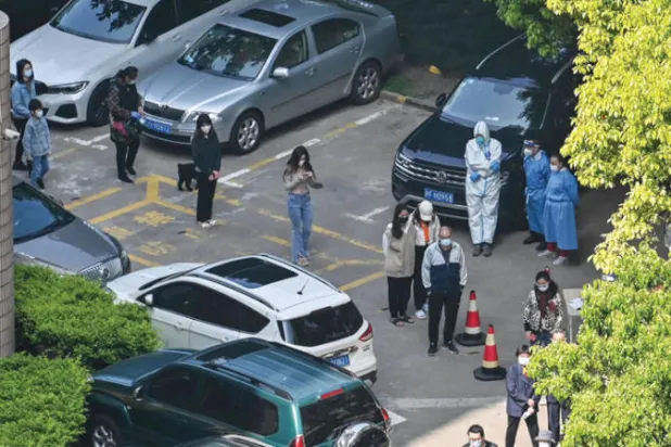 انتكاسة في شنغهاي بعد تسجيل إصابات بـ {كوفيد}... وبكين تركّز على الفحوص الجماعية