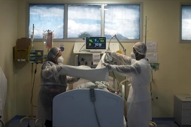 ABD'de Kovid-19'dan ölenlerin sayısı 993 bin 735'e çıktı