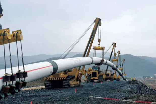 اليونان للتحرر من القيود الاقتصادية ولعب دور أوروبي في قطاع الطاقة