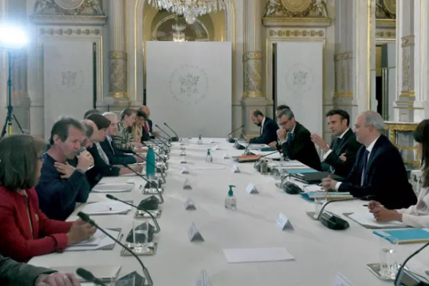 اليسار الفرنسي يرصّ صفوفه تمهيداً للانتخابات النيابية