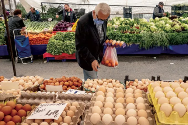 التضخم التركي يقفز إلى 70% متجاوزاً التوقعات والمخاوف