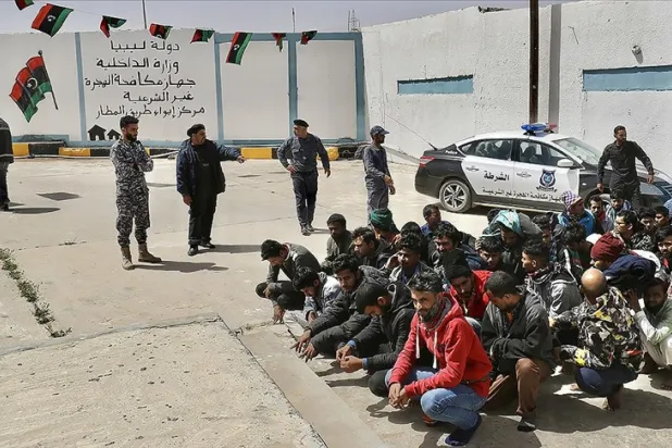 Uluslararası Göç Örgütü: Yaklaşık 4 bin düzensiz göçmen Libya'ya geri gönderildi