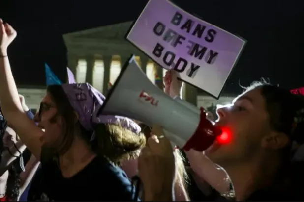 ABD'lilerin yüzde 57'si Yüksek Mahkeme'nin kürtaj hakkını desteklemesini istiyor