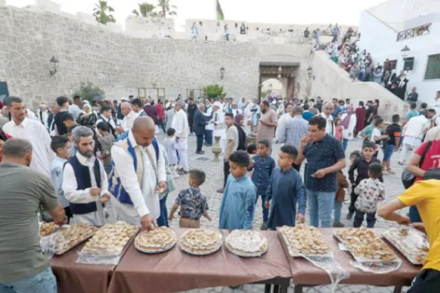 طرابلس کے مغرب میں بھاری ہتھیاروں سے ہوئی جھڑپیں