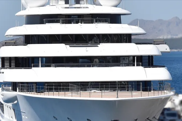 ABD, Rus oligarkın 300 milyon dolarlık yatına Fiji'de el konulduğunu duyurdu