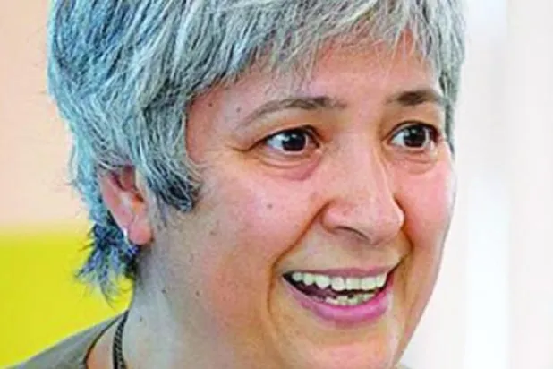 اوا جانادان: مسئله اسلام در فرانسه در دوره انتخابات به بدترین شکل مطرح شد