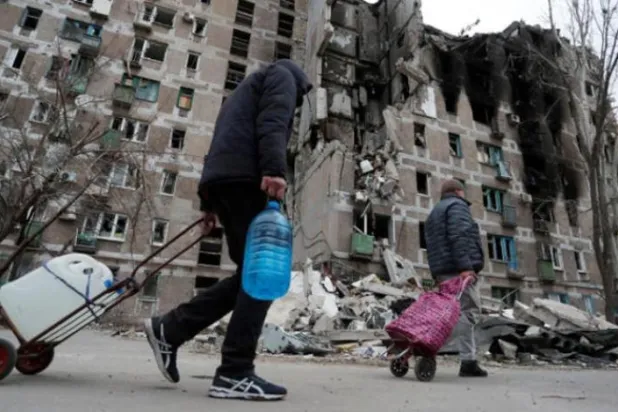 ماریوپول سے آخری پھنسے ہوئے لوگوں کو نکالنے کے لیے اقوام متحدہ کا ایک قافلہ ہوا روانہ