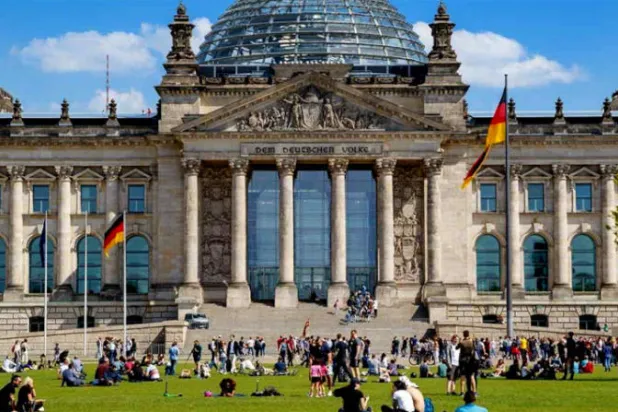 قطاع السياحة الألماني ينتعش مع تخفيف قيود «كورونا»