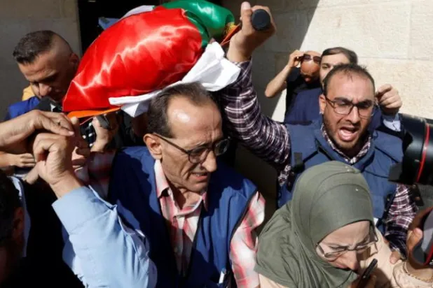 İsrail askerleri Al Jazeera muhabirini vurarak öldürdü