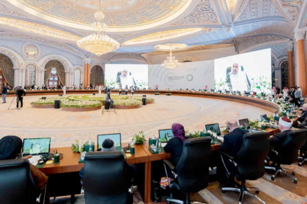 «ملتقى الرياض» يشدد على التسامح والوسطية