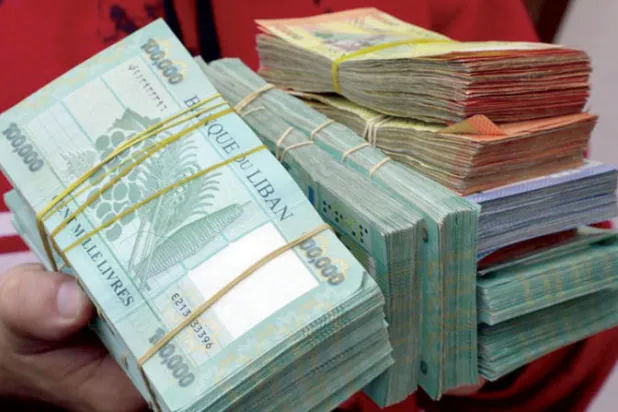 يعد لبنان أكثر الدول المستفيدة بالتحويلات من حيث النسبة للناتج الإجمالي المحلي (رويترز)