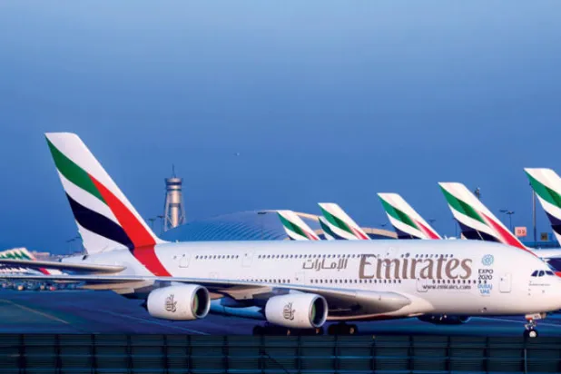 نقلت «طيران الإمارات» 19.6 مليون راكب بنمو 199 % في السنة المالية الماضية مع ارتفاع السعة المقعدية بنسبة 150 % (الشرق الأوسط)