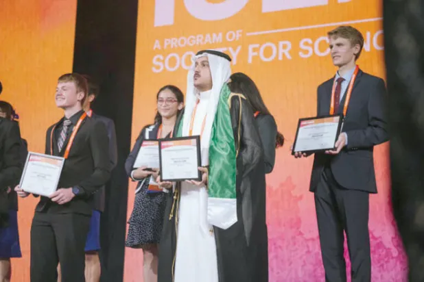 عبد الله الغامدي الفائز بـ{العالم الشاب» (الشرق الأوسط)