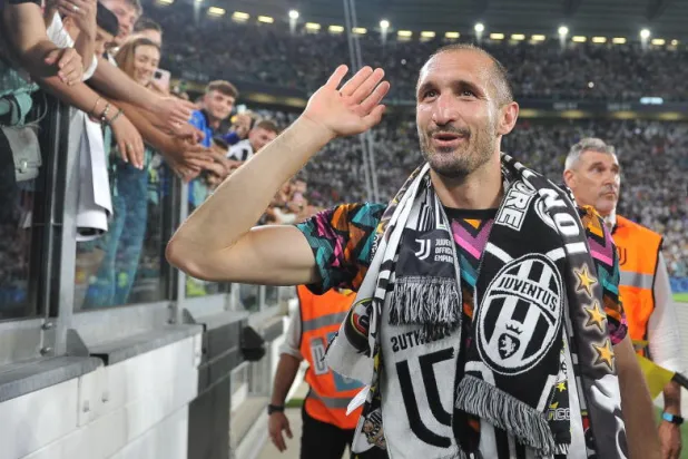 المدافع الايطالي المخضرم جورجو كييليني (إ.ب.أ)