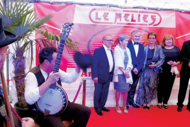 نجوم مهرجان كان المصغر من عامة الناس