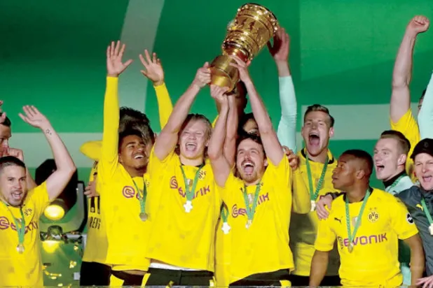 هالاند ودورتموند وكأس ألمانيا الموسم الماضي (أ.ب)