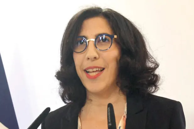 جاء تعيين ريما عبد الملك التي تحمل الجنسيتين اللبنانية والفرنسية مفاجئاً كوزيرة للثقافة (أ.ف.ب)