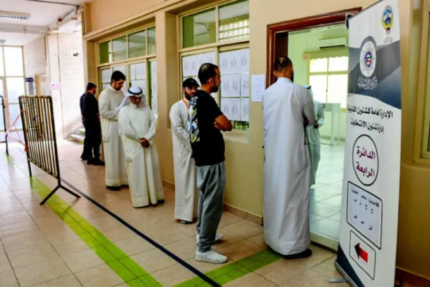إقبال ضعيف مع انطلاق انتخابات المجلس البلدي في الكويت
