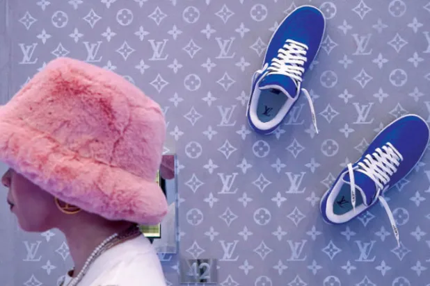 حذاء رياضي من مجموعة فيرجيل أبلوه (أ.ف.ب)