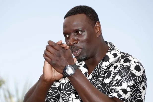 النجم الفرنسي عمر سي (إ.ب.أ)