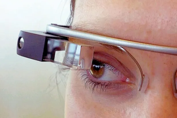 نظارة «غوغل» تستطيع عرض الترجمة (غوغل)