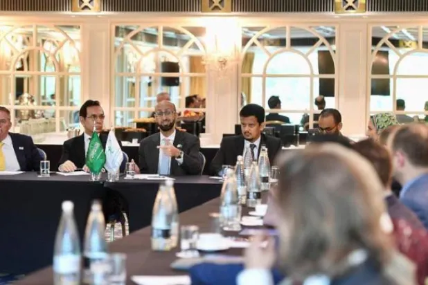 نشست دکتر هشام الجضعی در بریتانیا با شماری از مدیران اجرایی شرکت های بریتانیایی (واس)
