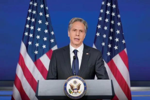 کل بلنکن کو واشنگٹن میں جارج واشنگٹن یونیورسٹی میں چین کے بارے میں اپنے ملک کی پالیسی کے بارے میں بات کرتے ہوئے دیکھا جا سکتا ہے (اے بی)