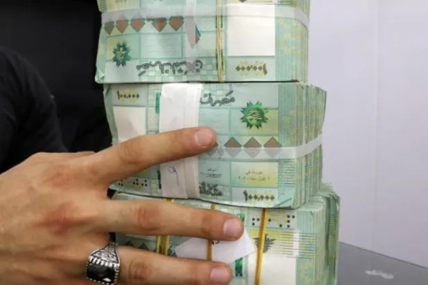  
لیره لبنان از ۲۰۱۹ بیش از ۹۵٪ از ارزشش را از دست داد (رویترز)