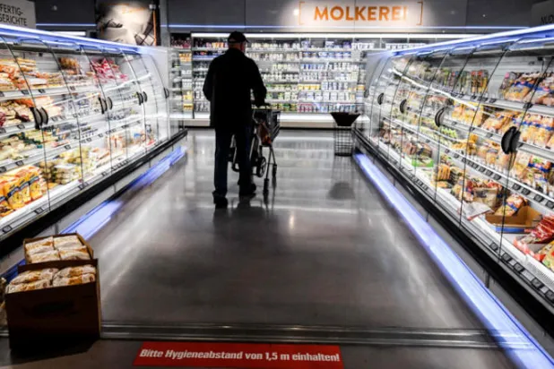 ارتفعت أسعار الطاقة 38.3% في مايو مقارنة بالشهر نفسه العام الماضي بينما ارتفعت أسعار المواد الغذائية بمعدل فوق المتوسط بلغ 11.1% (أ.ف.ب)