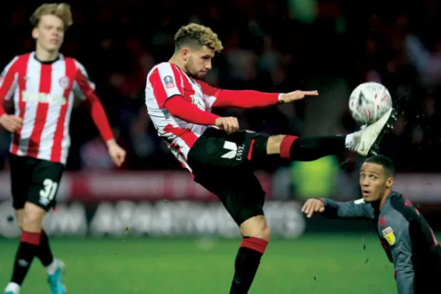 لاعب برينتفورد السابق ماركونديس عانى من مشاكل في النوم بعدما انتقل إلى إنجلترا من الدنمارك (غيتي)