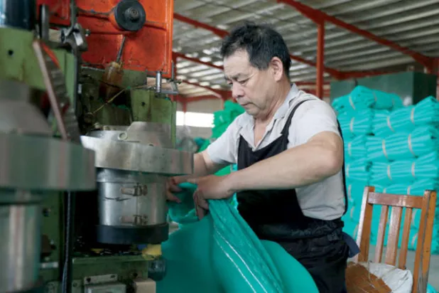 ارتفع مؤشر مديري مشتريات قطاع التصنيع خلال مايو إلى 6.‏49 نقطة مقابل 4.‏47 نقطة أبريل الماضي (أ.ف.ب)